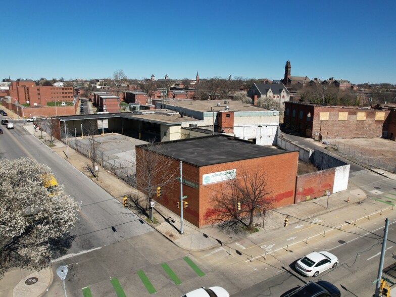 700-708 E Monument St, Baltimore, MD for sale - Building Photo - Image 2 of 11