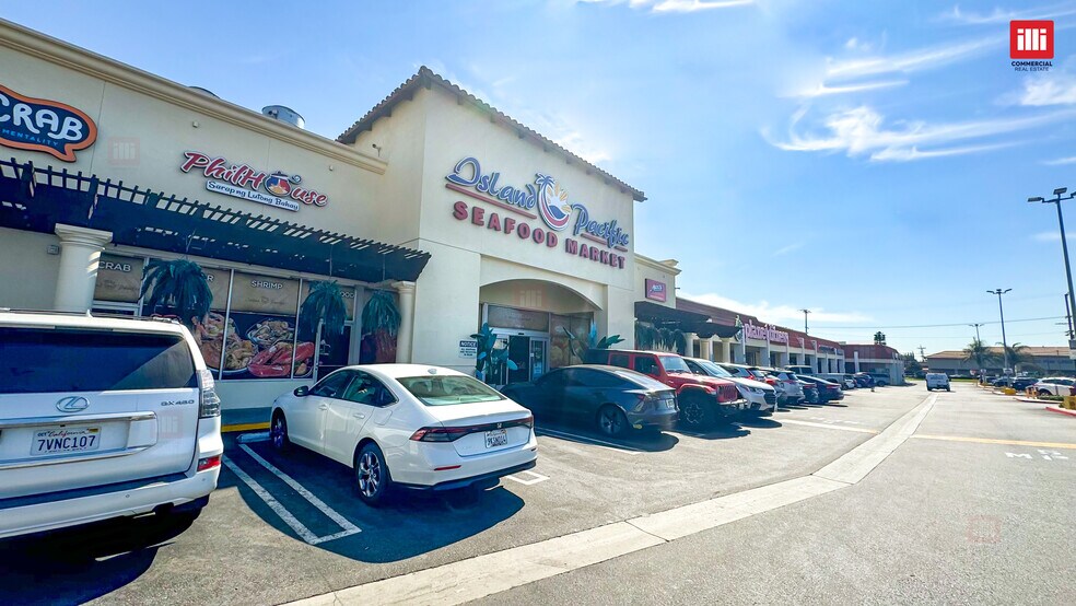 11112-11160 Balboa Blvd, Granada Hills, CA à louer - Photo du bâtiment - Image 2 de 6