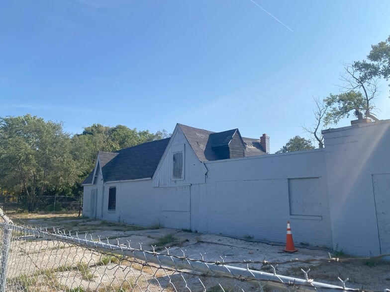 5301 Prospect Ave, Kansas City, MO for sale - Building Photo - Image 1 of 6