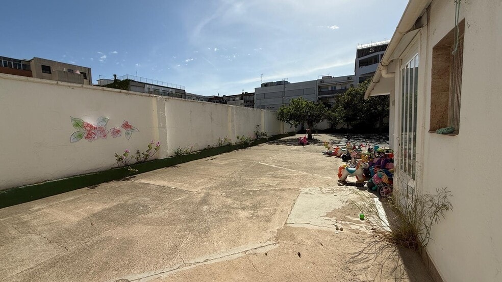 Retail in Santa Coloma de Gramenet, Barcelona for lease - Building Photo - Image 3 of 6