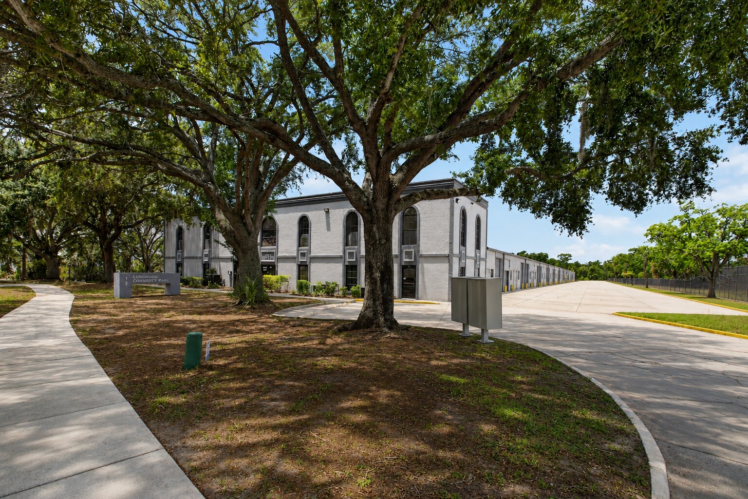 1225 Bennett Dr, Longwood, FL à louer Photo du bâtiment- Image 1 de 10