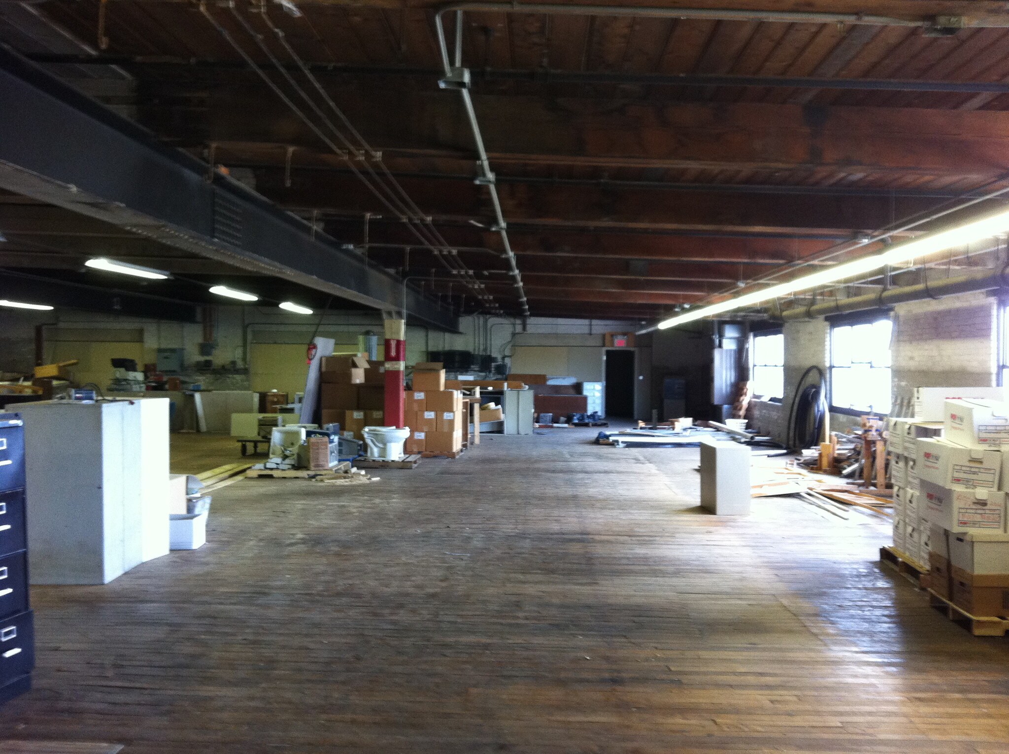 376 Nash Rd, New Bedford, MA for sale Interior Photo- Image 1 of 2