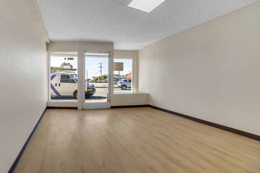 1250-1272 Fremont Blvd, Seaside, CA à louer - Photo du bâtiment - Image 2 de 46
