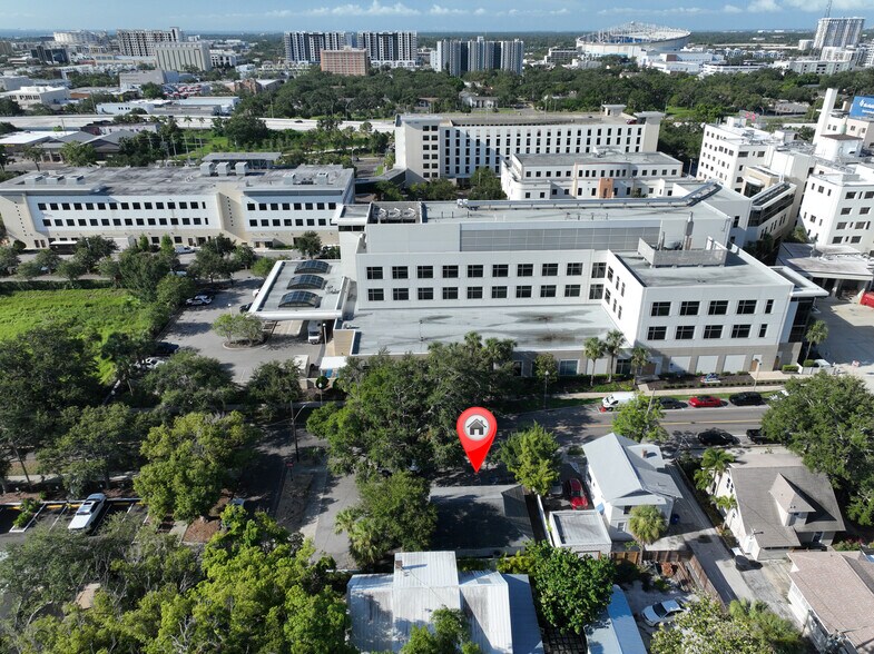 1033 7th Ave N, Saint Petersburg, FL à vendre - Photo du bâtiment - Image 3 de 16