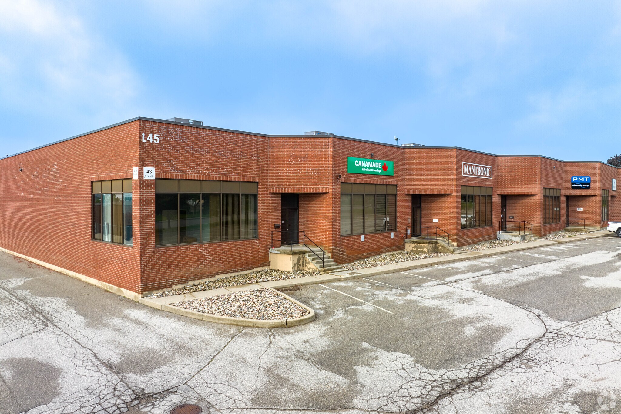 43 Riviera Dr, Markham, ON à vendre Photo du bâtiment- Image 1 de 1