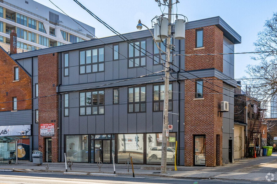 235 Davenport Rd, Toronto, ON à vendre - Photo principale - Image 1 de 1