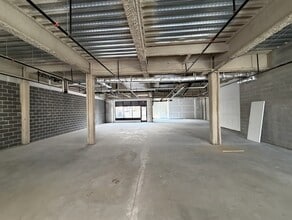 1122 Frankford Ave, Philadelphia, PA à louer Photo intérieure- Image 2 de 3