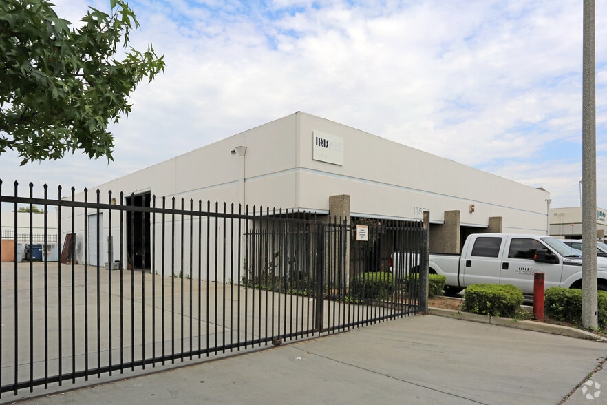 11671 Seaboard Cir, Stanton, CA for lease - Building Photo - Image 3 of 3