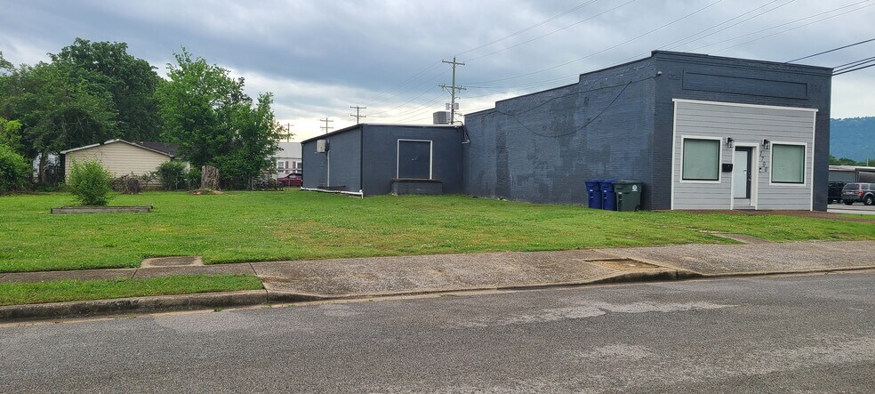 1700 Foust St, Chattanooga, TN à vendre - Photo du bâtiment - Image 2 de 17