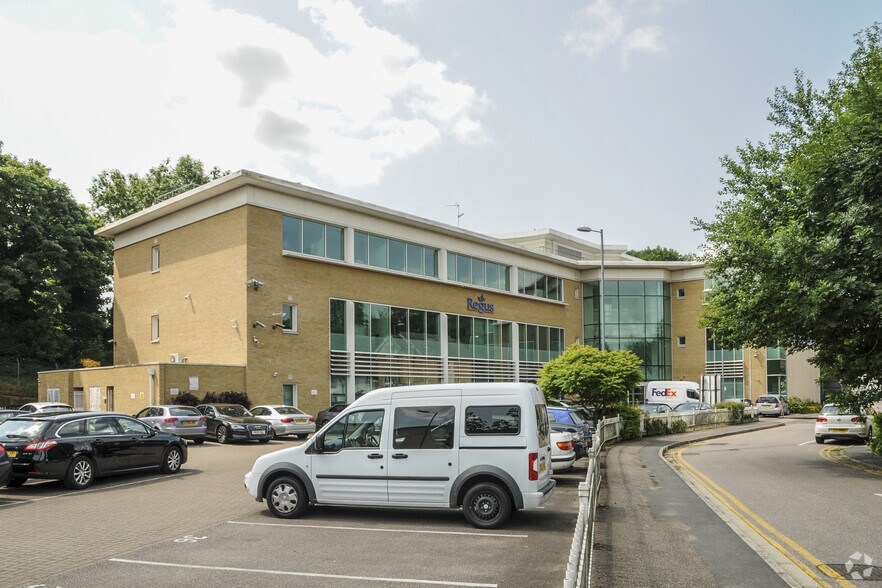 Park Rd, Rickmansworth à louer - Photo du bâtiment - Image 3 de 5