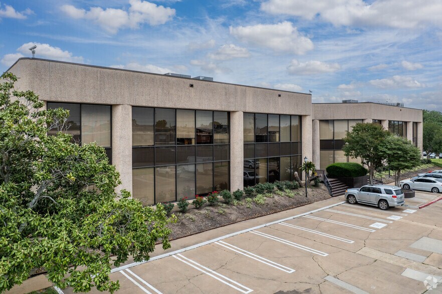 7211 Regency Square Blvd, Houston, TX à louer - Photo du bâtiment - Image 2 de 8