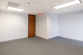 1020 Milwaukee Ave, Deerfield, IL à louer Photo du bâtiment- Image 2 de 5