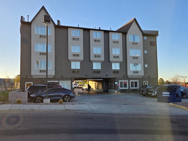 More details for 8350 Razorback Rd, Colorado Springs, CO - Hospitality for Sale