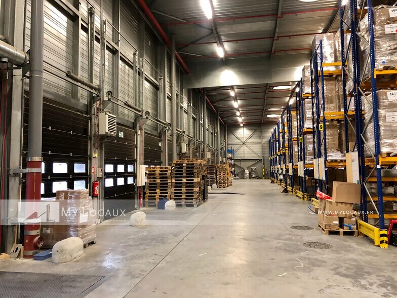 Route Principale Du Port, Gennevilliers à louer - Photo intérieure - Image 3 de 4