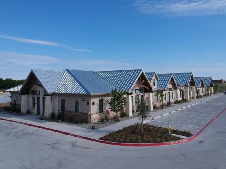 4645 Avon Ln, Frisco, TX for lease - Building Photo - Image 1 of 6