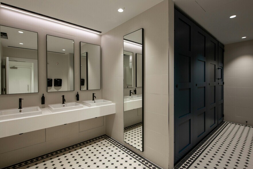 38 Clarendon Rd, Watford for lease - Building Photo - Image 3 of 54