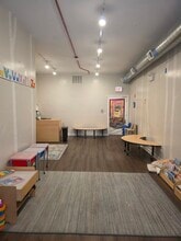 1900-1906 W Montrose Ave, Chicago, IL for lease Interior Photo- Image 2 of 4