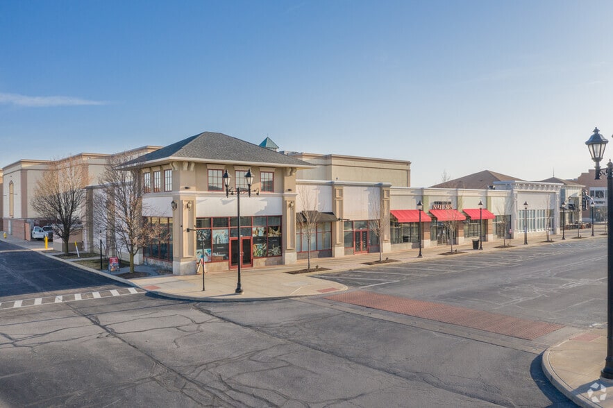 3210-3290 Levis Commons Blvd, Perrysburg, OH for lease - Building Photo - Image 3 of 6