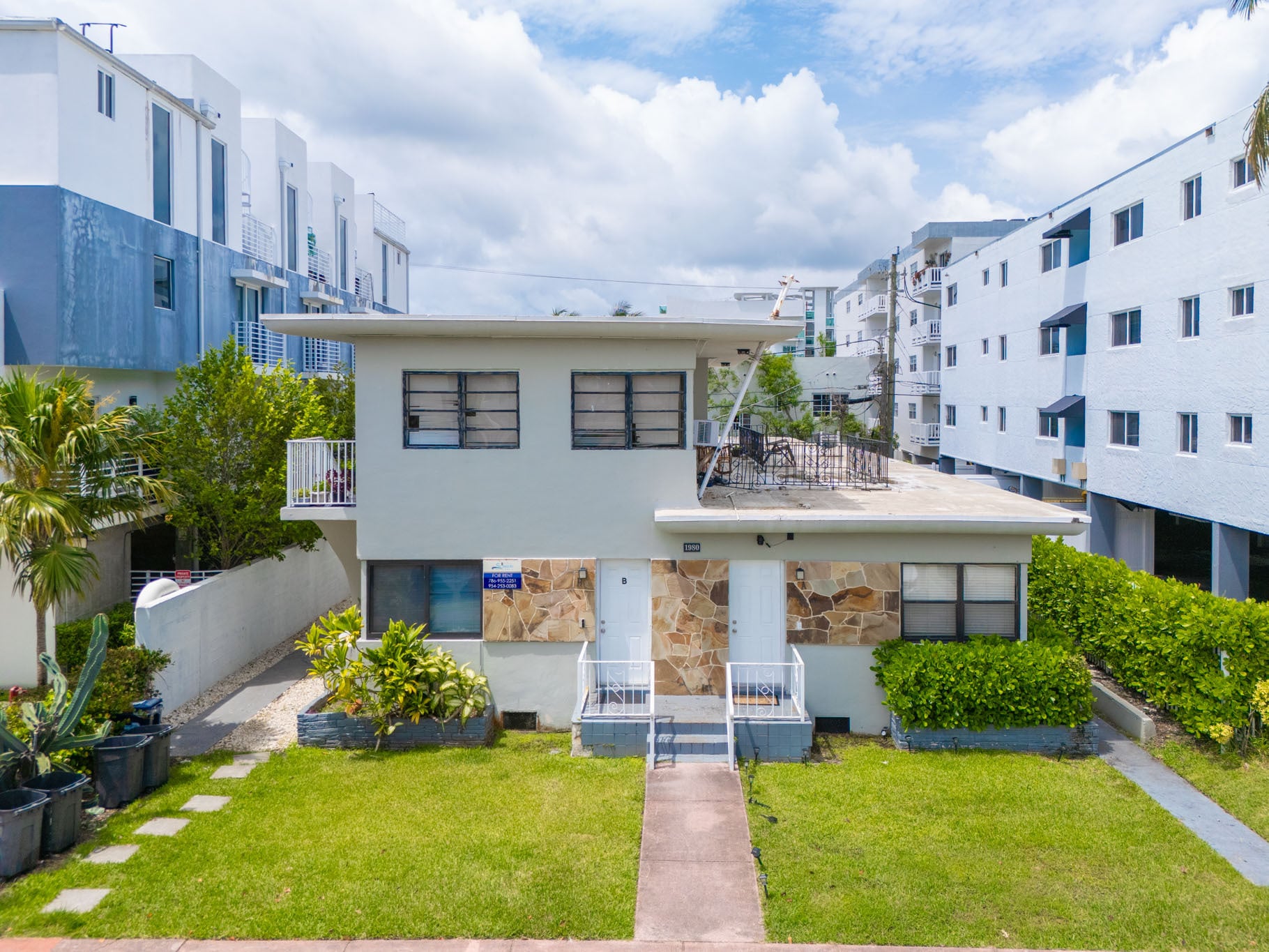 1980 Biarritz Dr, Miami Beach, FL à vendre Photo du bâtiment- Image 1 de 33