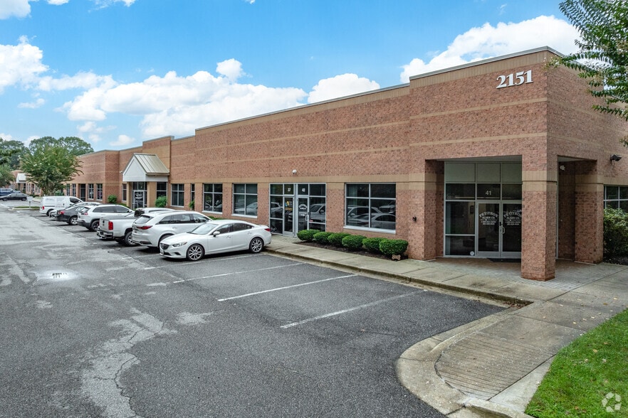2151 Priest Bridge Dr, Crofton, MD for lease - Primary Photo - Image 1 of 4