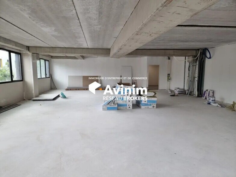 Office in Montpellier for sale - Interior Photo - Image 2 of 3