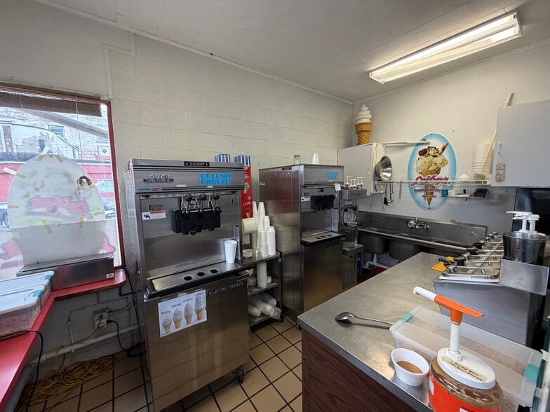 2 Alden Rd, Nanticoke, PA for sale - Building Photo - Image 2 of 4