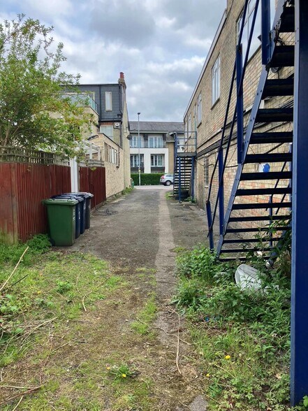 143 Histon Rd, Cambridge à vendre - Photo du bâtiment - Image 2 de 5