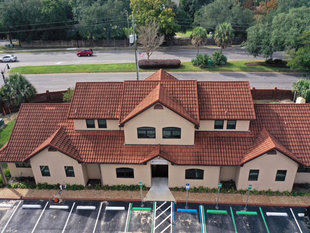 85 Bay Bridge Dr, Gulf Breeze, FL for lease Building Photo- Image 1 of 27