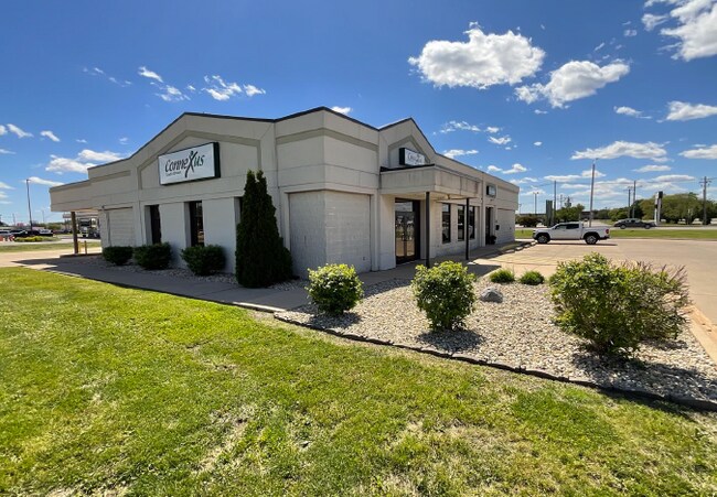 Plus de détails pour 1980 National Blvd, Galesburg, IL - Bureau à vendre