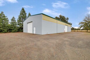 5285 Colusa Hwy, Yuba City CA - Entrepôt