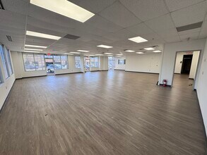 50101 Governors Dr, Chapel Hill, NC à louer Photo intérieure- Image 1 de 5