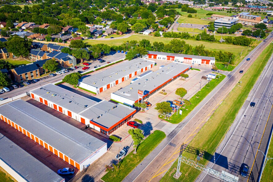 4111 US Highway 80, Mesquite, TX à louer - Photo du bâtiment - Image 3 de 11