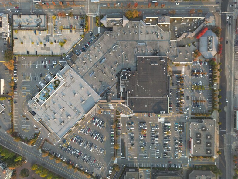 1601-1715 152 St, Surrey, BC à louer - Photo du bâtiment - Image 3 de 47