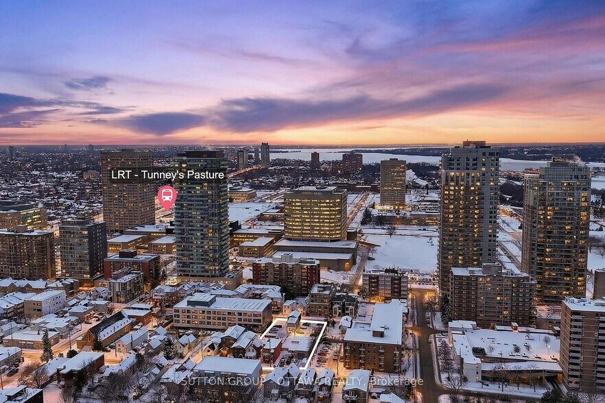 140 Hinchey Av, Ottawa, ON à vendre - Photo du bâtiment - Image 2 de 3