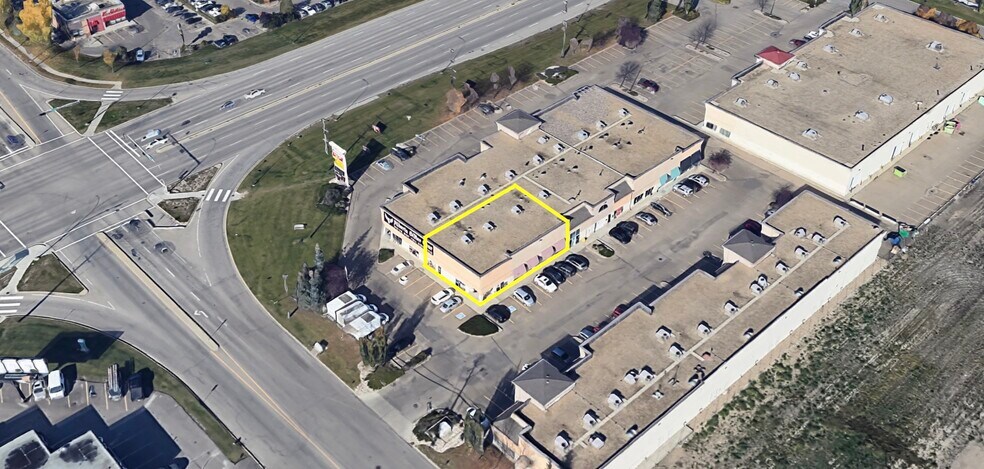 16956 111th Ave NW, Edmonton, AB à vendre - Aérien - Image 3 de 3