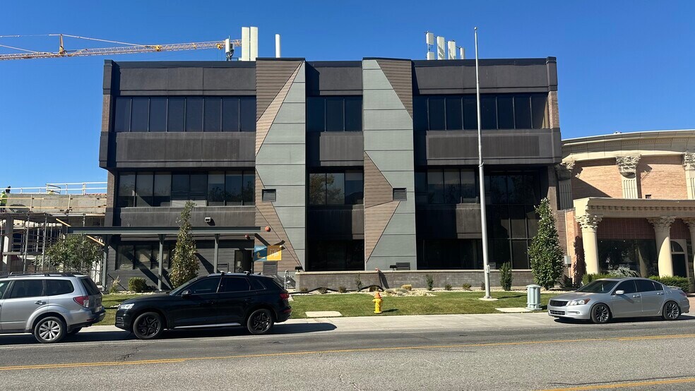 3098 S Highland Dr, Salt Lake City, UT à louer - Photo du bâtiment - Image 2 de 18