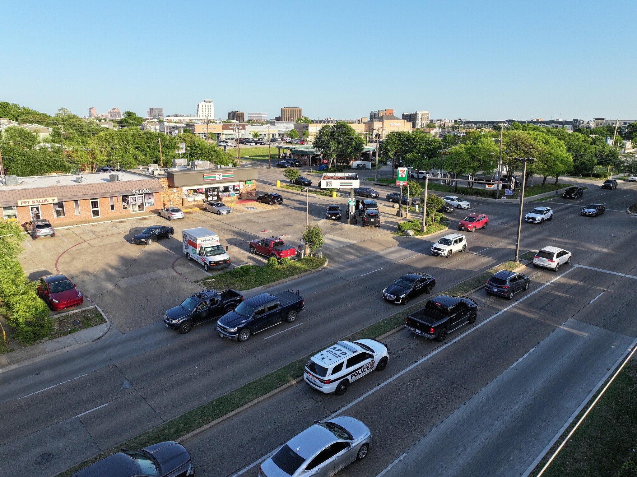 14400-14412 Marsh Ln, Addison, TX for lease Primary Photo- Image 1 of 2