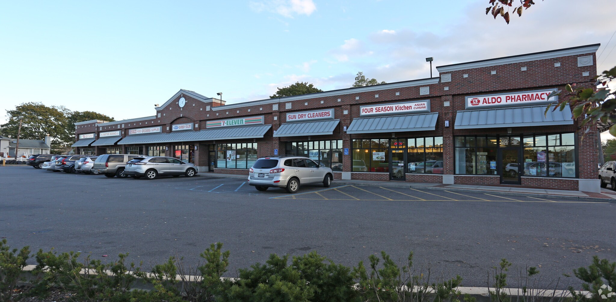 604-626 Union Blvd, West Islip, NY à louer Photo du bâtiment- Image 1 de 3