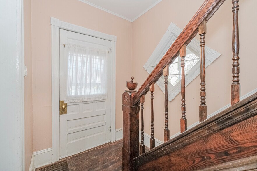 20 N Main St, Marlboro, NJ à vendre - Photo du bâtiment - Image 3 de 21