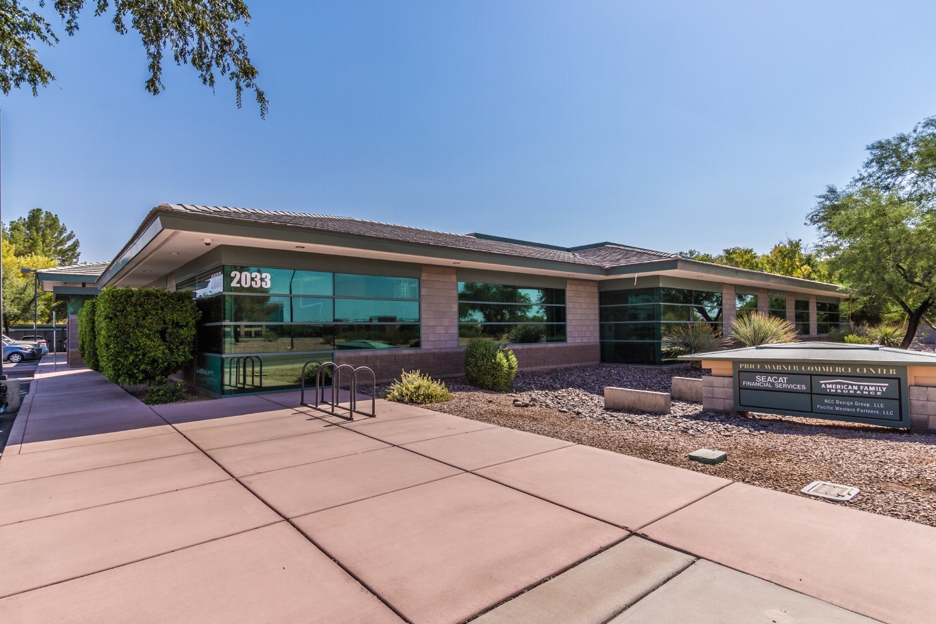 2033 E Warner Rd, Tempe, AZ for sale Primary Photo- Image 1 of 28