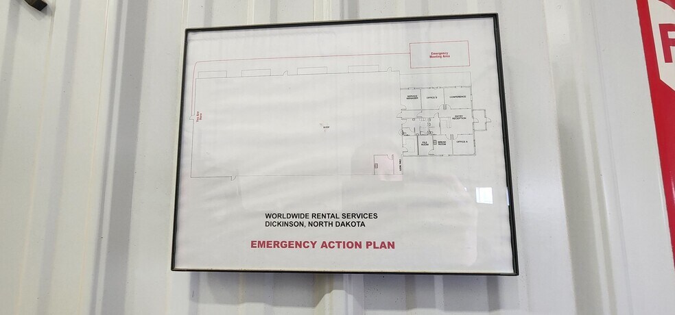 860 35th Ave E, Dickinson, ND à vendre - Photo du bâtiment - Image 2 de 89