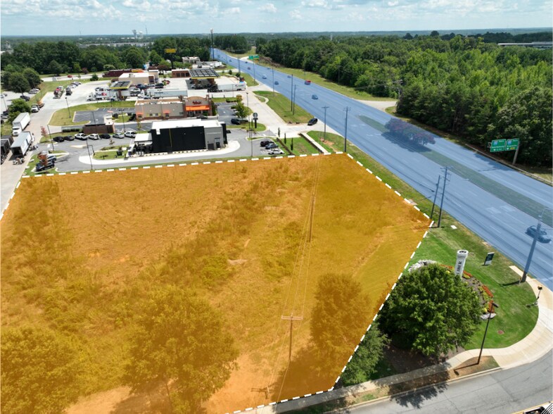 1467 Hwy 101, Greer, SC à louer - Photo du bâtiment - Image 2 de 3