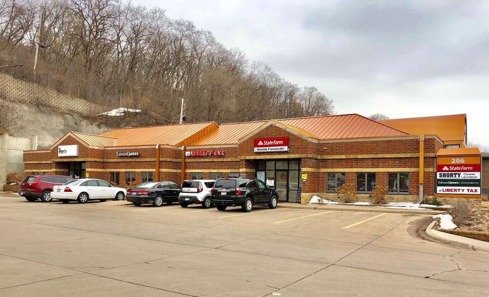 206 2nd St, Hudson, WI for lease - Building Photo - Image 1 of 3