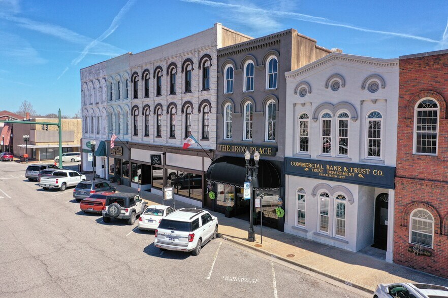 121 N Poplar St, Paris, TN à vendre - Photo du bâtiment - Image 3 de 37