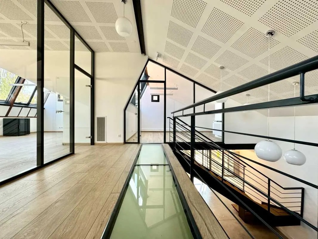 Bureau dans Lyon à louer Photo intérieure- Image 1 de 14