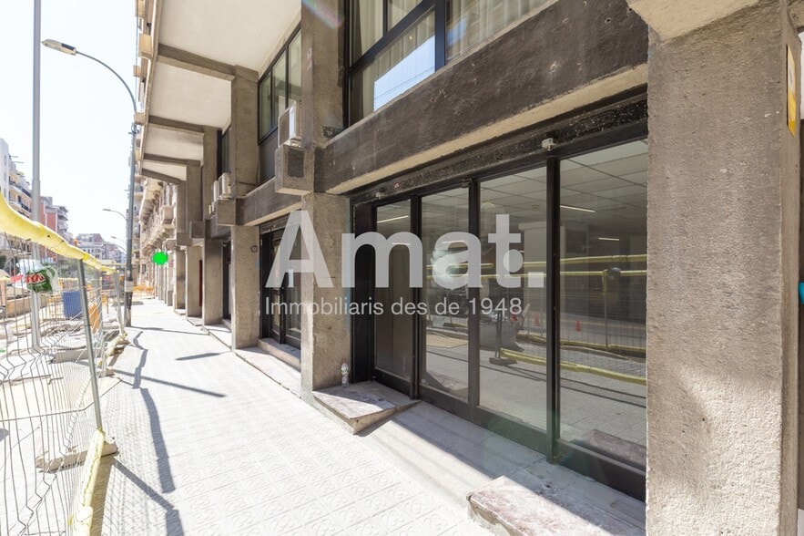 Multifamily in Barcelona, Barcelona for sale - Interior Photo - Image 2 of 5
