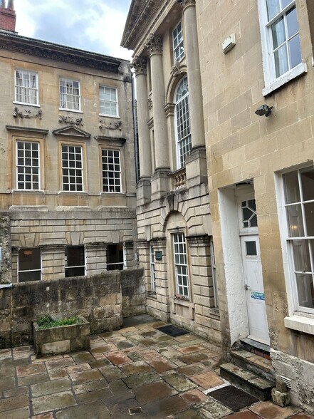 Church St, Bath à vendre - Photo du bâtiment - Image 3 de 8