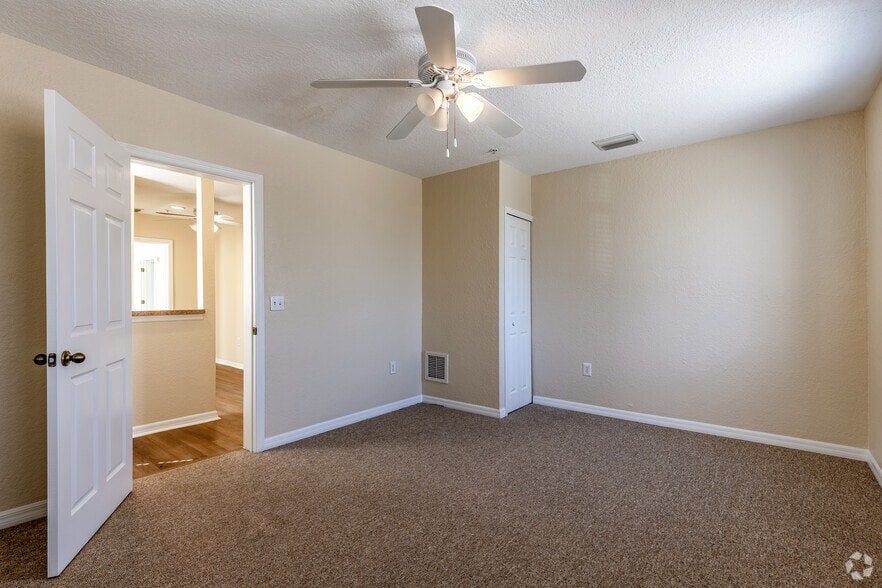 1103-1109 14th St W, Bradenton, FL for lease - Interior Photo - Image 3 of 15