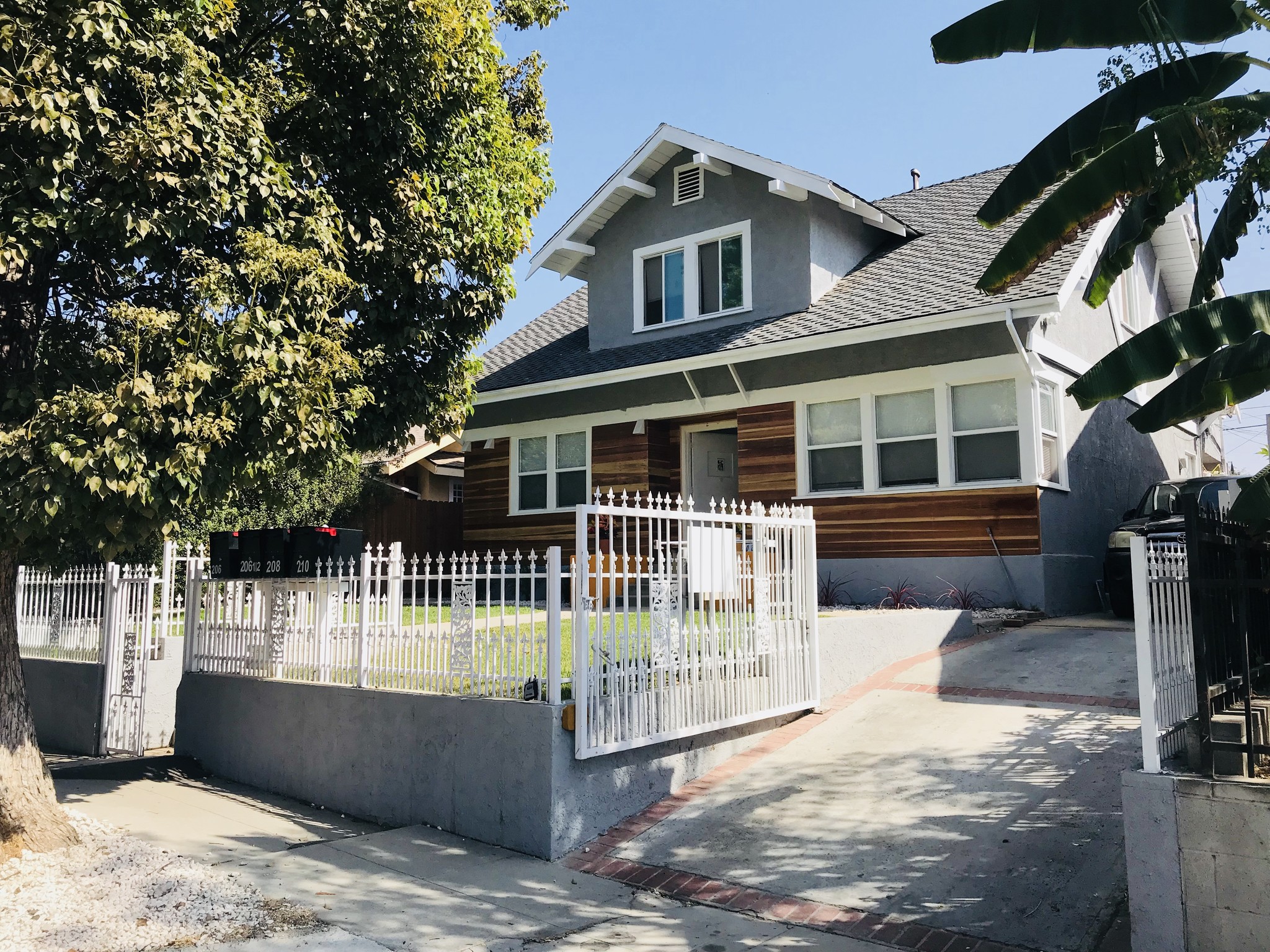 208 N Coronado St, Los Angeles, CA for sale Primary Photo- Image 1 of 29