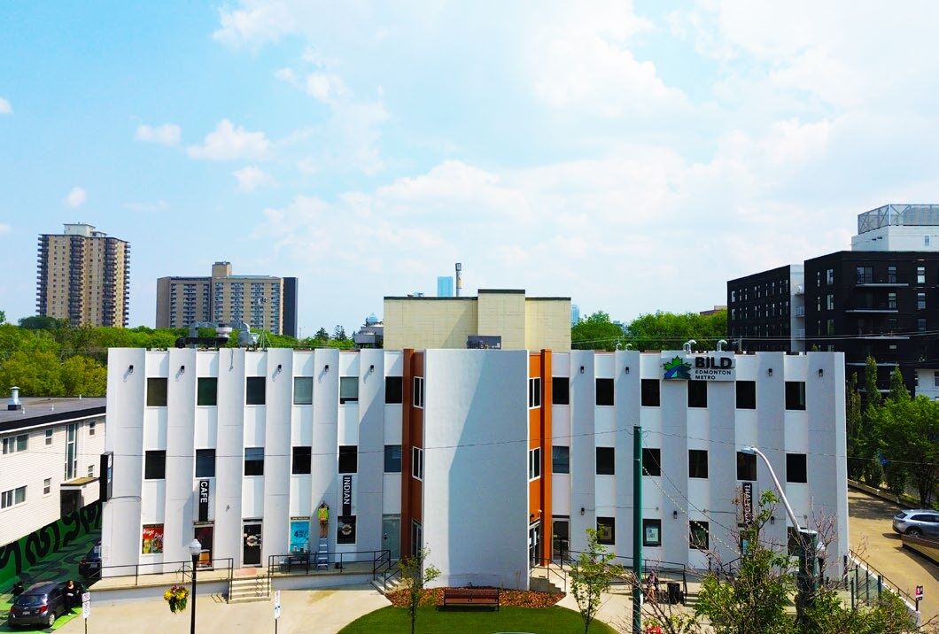 10235 124th St, Edmonton, AB for lease Building Photo- Image 1 of 3